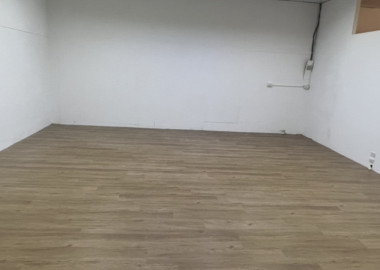 木地板完工照。