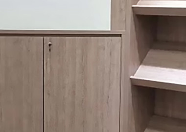 展示型收納櫃設計。
