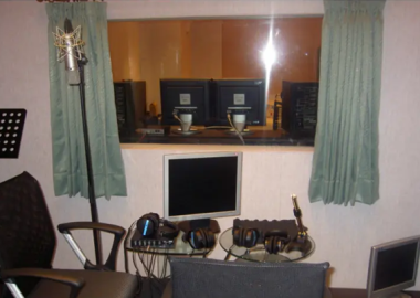 瑞光街唱片公司｜錄音室裝潢