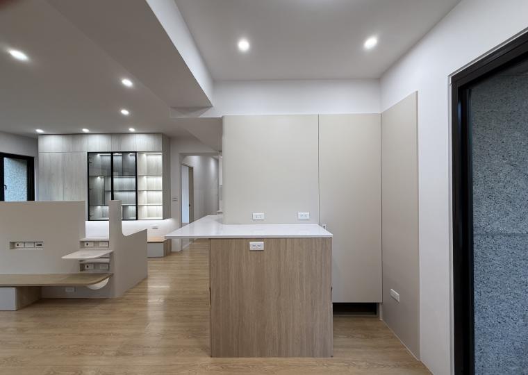 4A71CAD2-B3F1-4EDD-AB70-6945E220F1AC