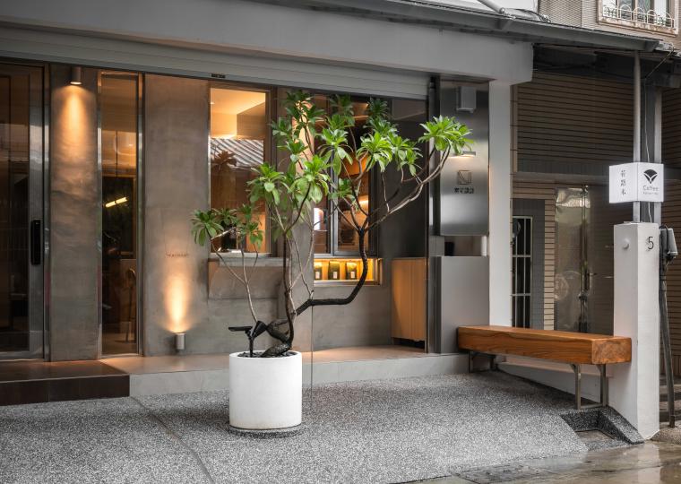 咖啡廳及南部公司入口