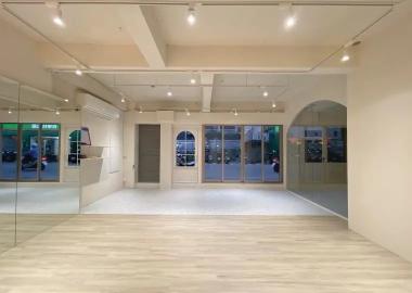 奶油風舞蹈教室