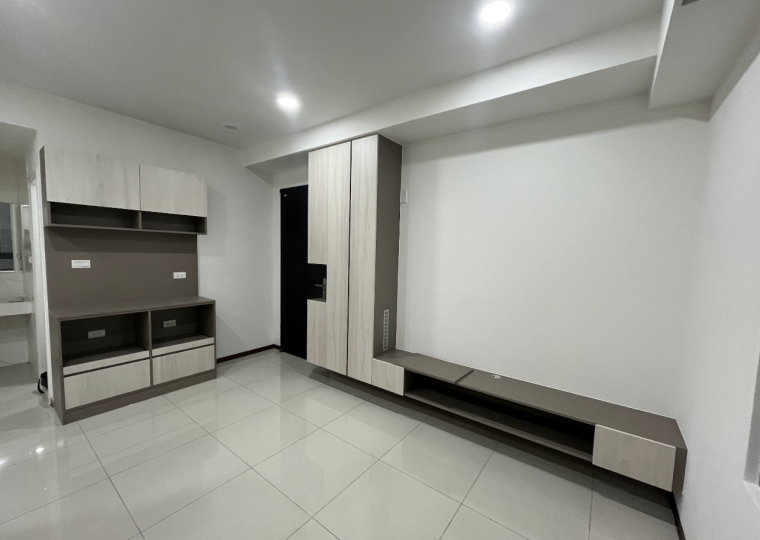 5BDEA5D4-9542-4F8F-8C74-F6E110BC7156