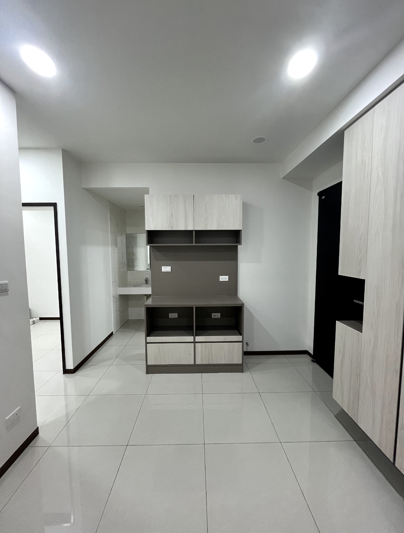 2ECEAB36-8C89-430D-A892-53462E21CAEF