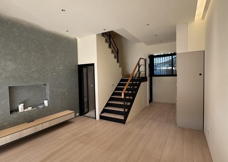 4A404A8D-0E3E-4D01-A2D2-B90D3F980F02