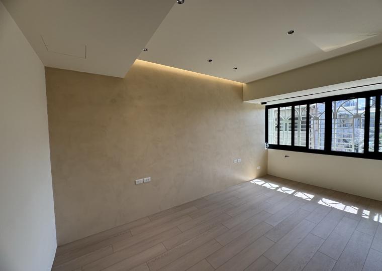 1B8D6798-2621-41D8-B37F-21C9A5241843