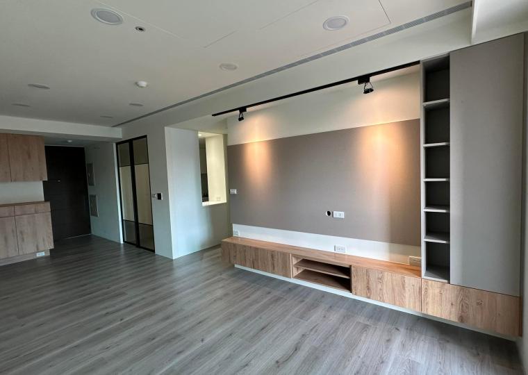 溫潤奶茶色系｜現代日式質感宅