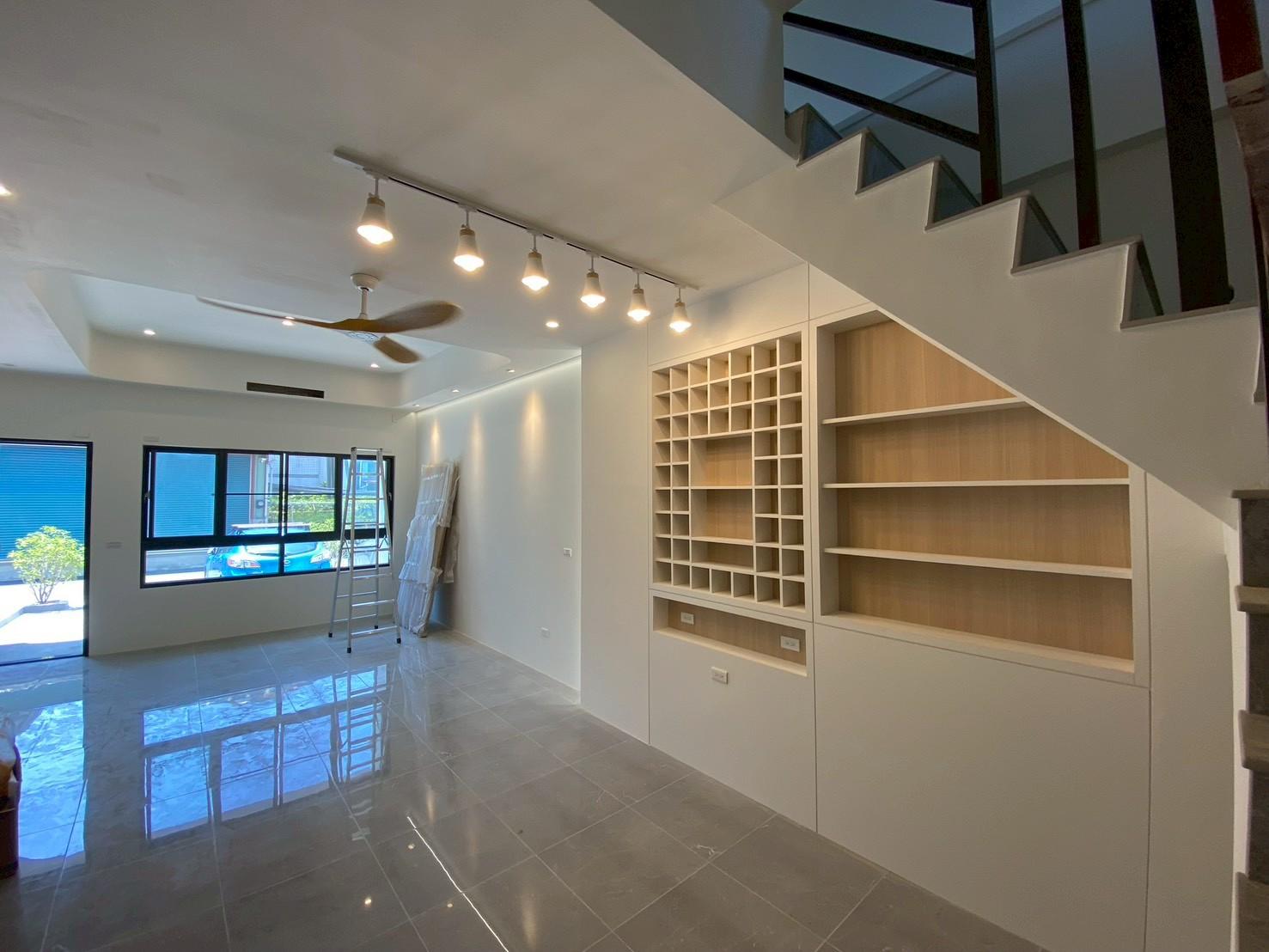 LINE_ALBUM_IC art_251110_1