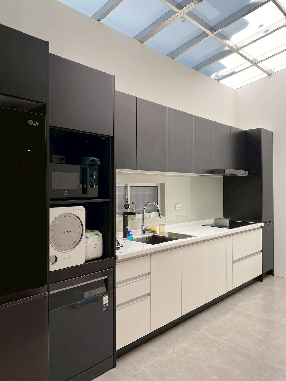 LINE_ALBUM_IC art_251110_18