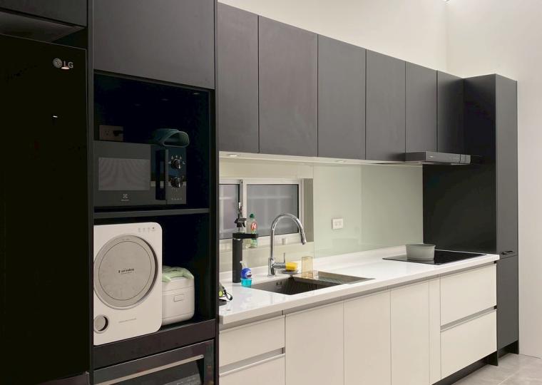 LINE_ALBUM_IC art_251110_18