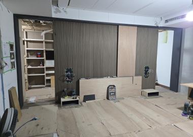 純木工施作部分 床背牆