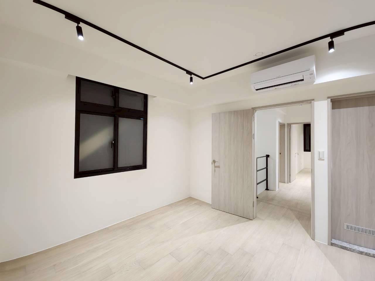line_oa_chat_260730_155206_group_3