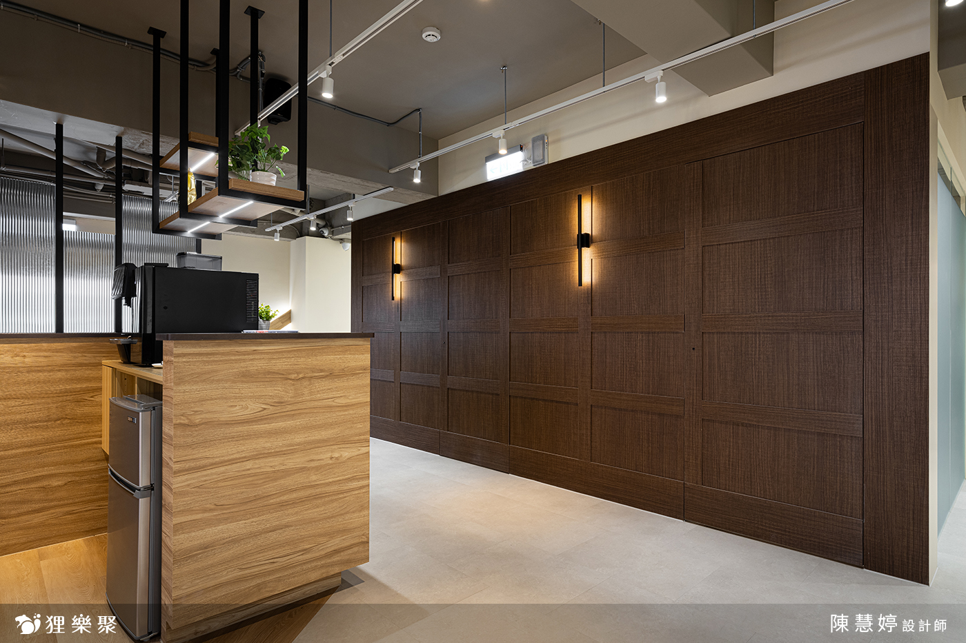 辦公室該租多大的空間呢？