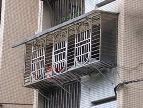 住戶裝修於外牆面加設鐵窗或鋁窗之限制規定?｜樂活輕裝修